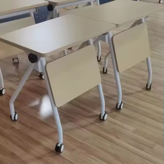 モダンスタイルのモバイル折りたたみ式トレーニングテーブル、会 - Office Furniture Wholesale のレビューと価格